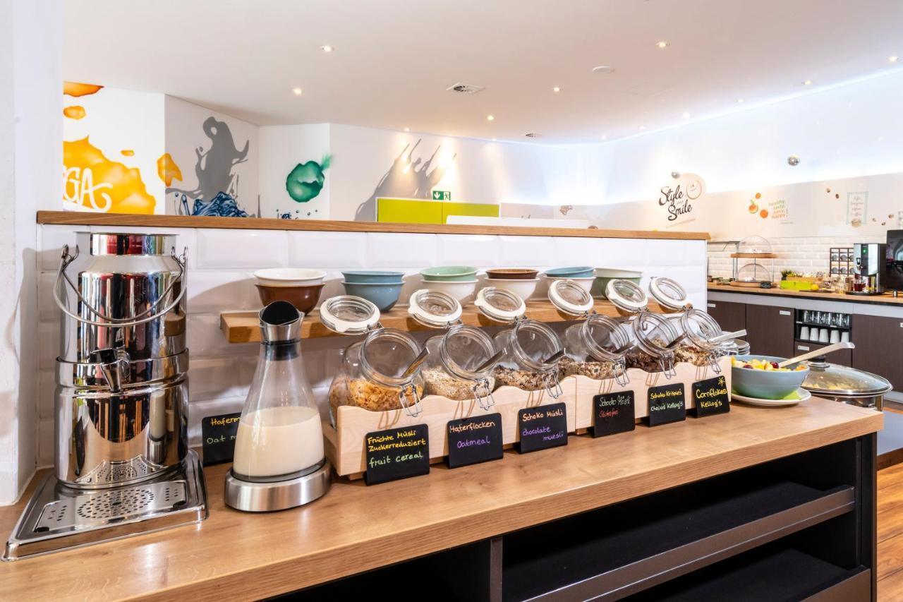 Ibis Styles Hamburg Alster City Eksteriør billede