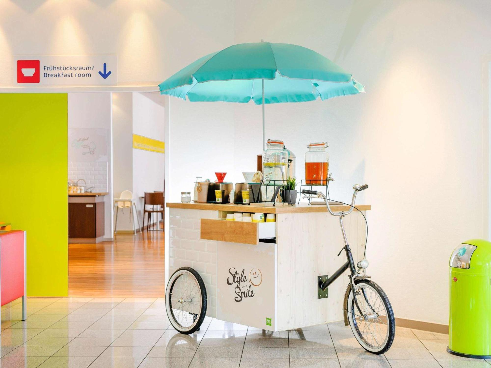 Ibis Styles Hamburg Alster City Eksteriør billede